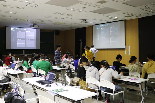 東北大学ぶらりがくでの「声を可視化して分析しよう」ワークショップの様子